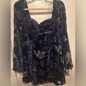 Beautiful, brand new Lulus dress
